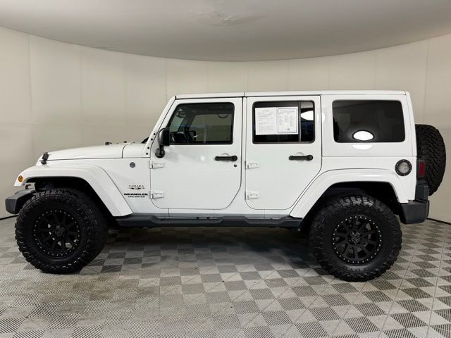 2017 Jeep Wrangler Unlimited Sahara photo 3