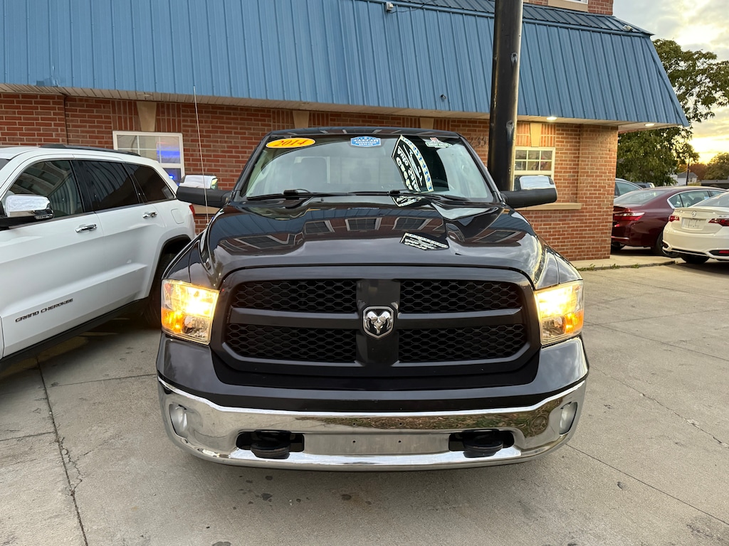 Used 2014 Ram 1500 SLT 5.7L V8 HEMI MDS VVT Truck Crew Cab