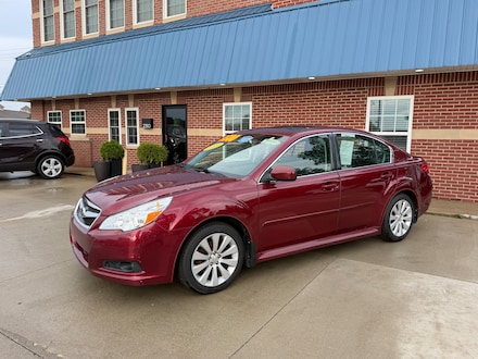 2011 Subaru Legacy 2.5i Limited w/Power Moonroof/Nav Sedan