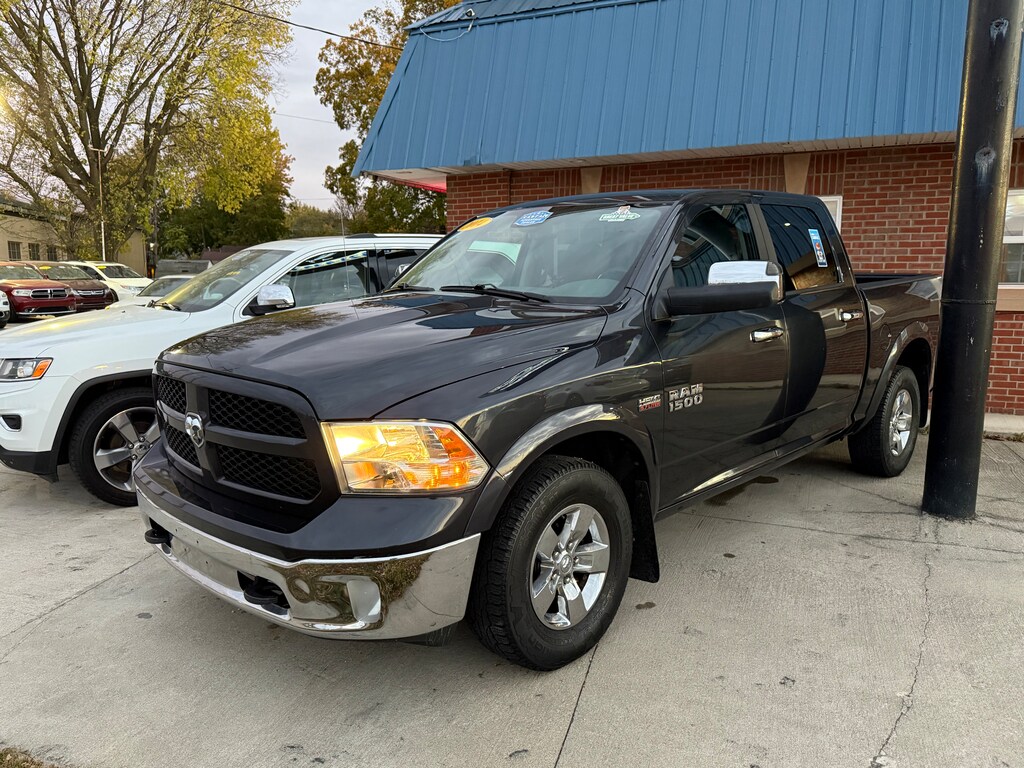 Used 2014 Ram 1500 SLT 5.7L V8 HEMI MDS VVT Truck Crew Cab