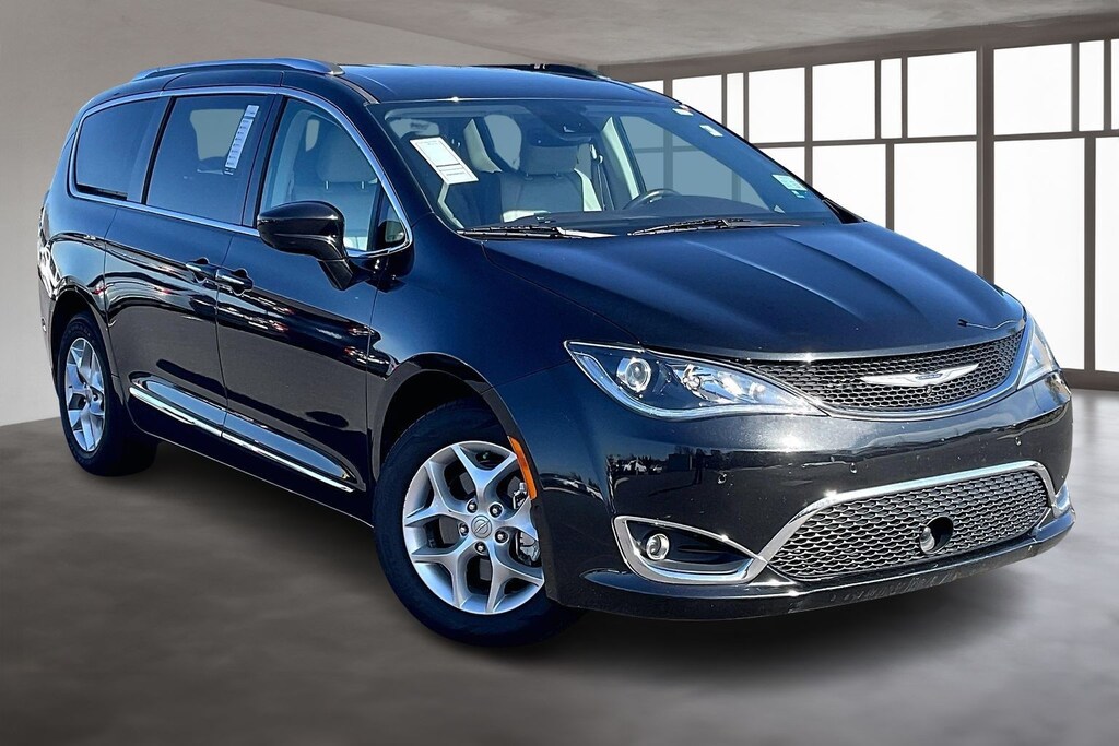Certified 2019 Chrysler Pacifica Touring L Minivan/Van