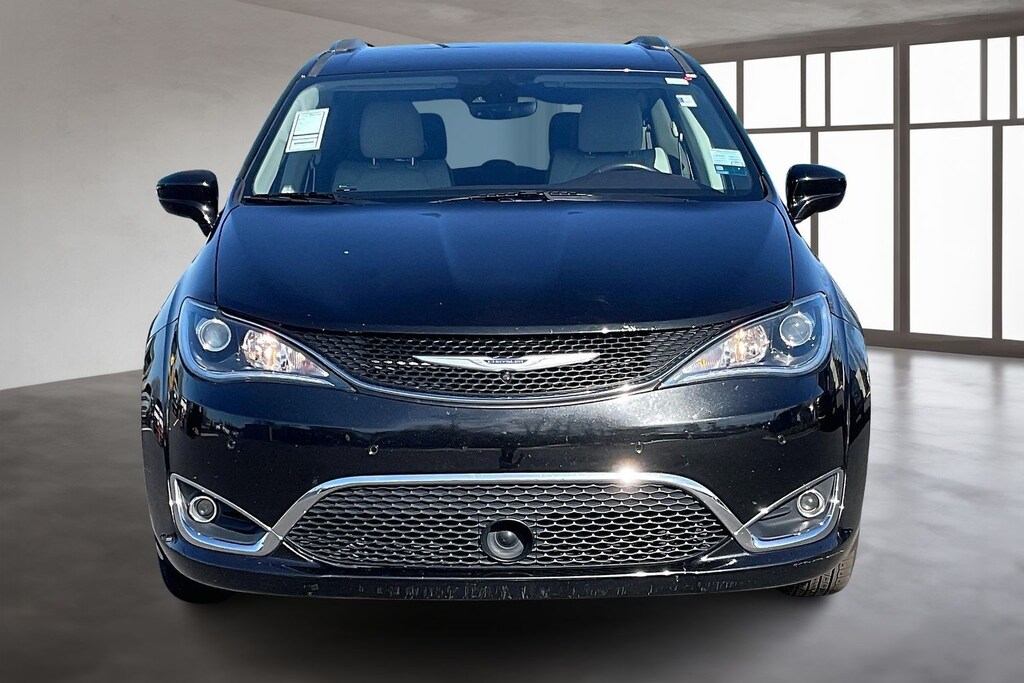 Certified 2019 Chrysler Pacifica Touring L Minivan/Van