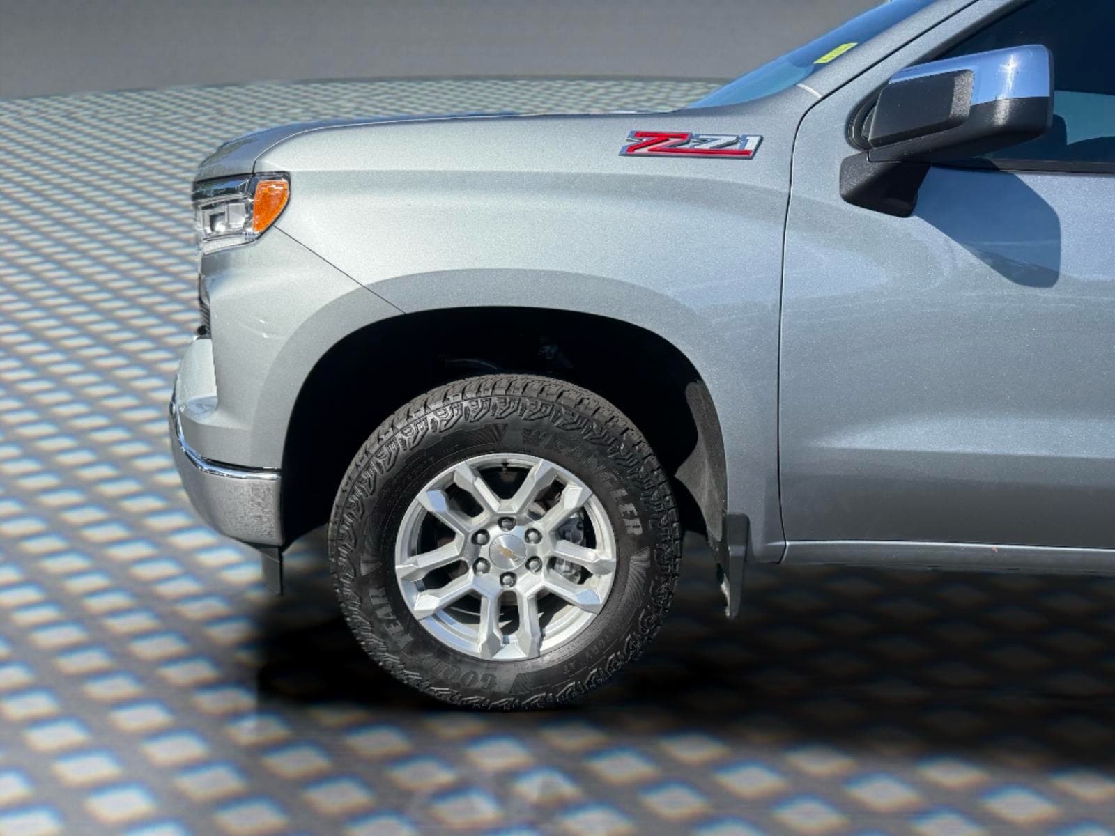 2025 Chevrolet Silverado 1500 LT - Photo 12
