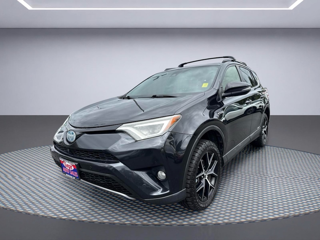 Used 2018 Toyota RAV4 Hybrid SE SUV