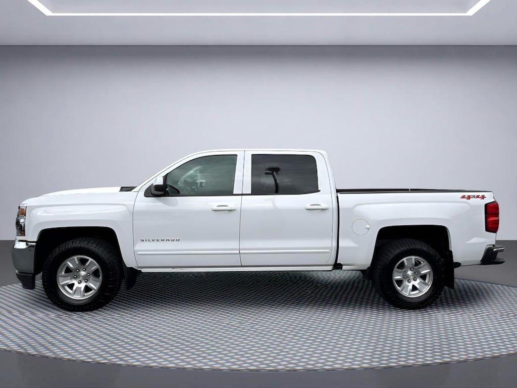 Used 2018 Chevrolet Silverado 1500 LT Truck Crew Cab