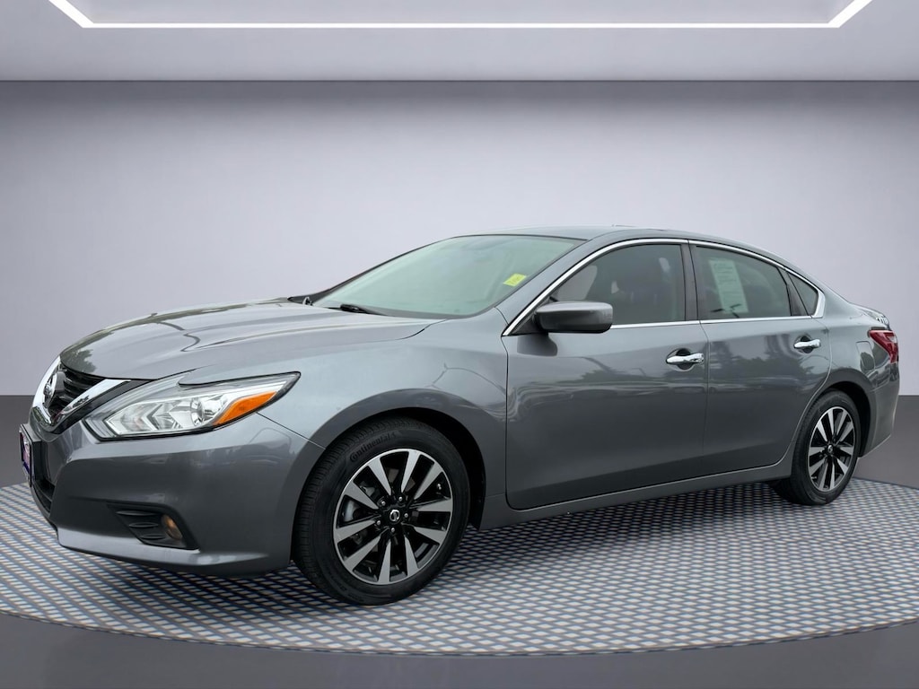 Used 2018 Nissan Altima 2.5 SV Sedan