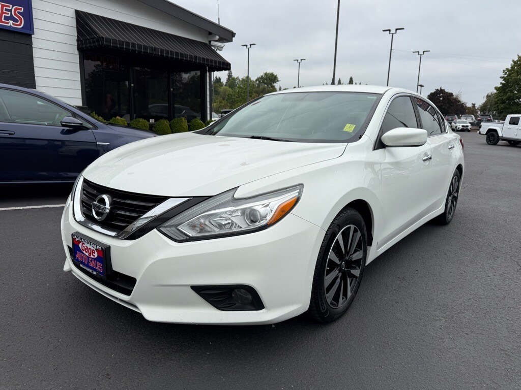 2018 Nissan Altima 2.5 SV photo 2