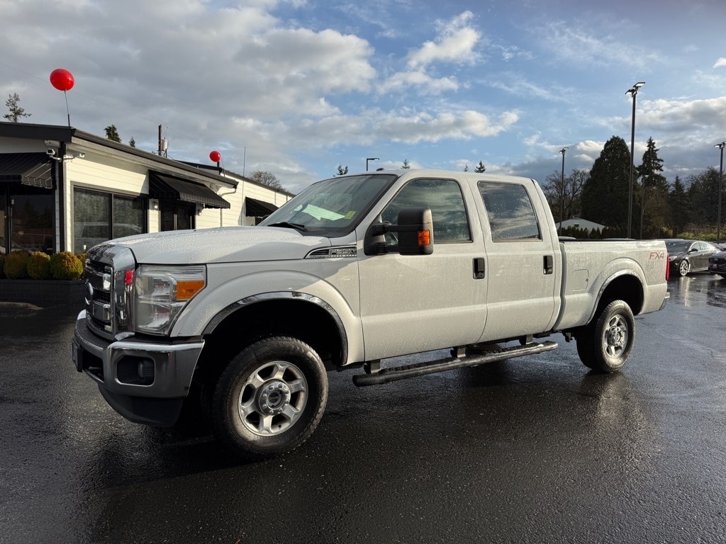 2013 Ford F-350 Super Duty XLT's photo
