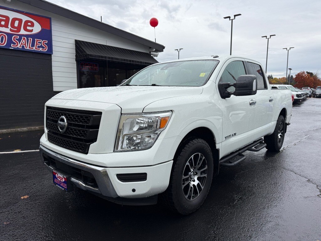 Used 2021 Nissan Titan SV Truck Crew Cab