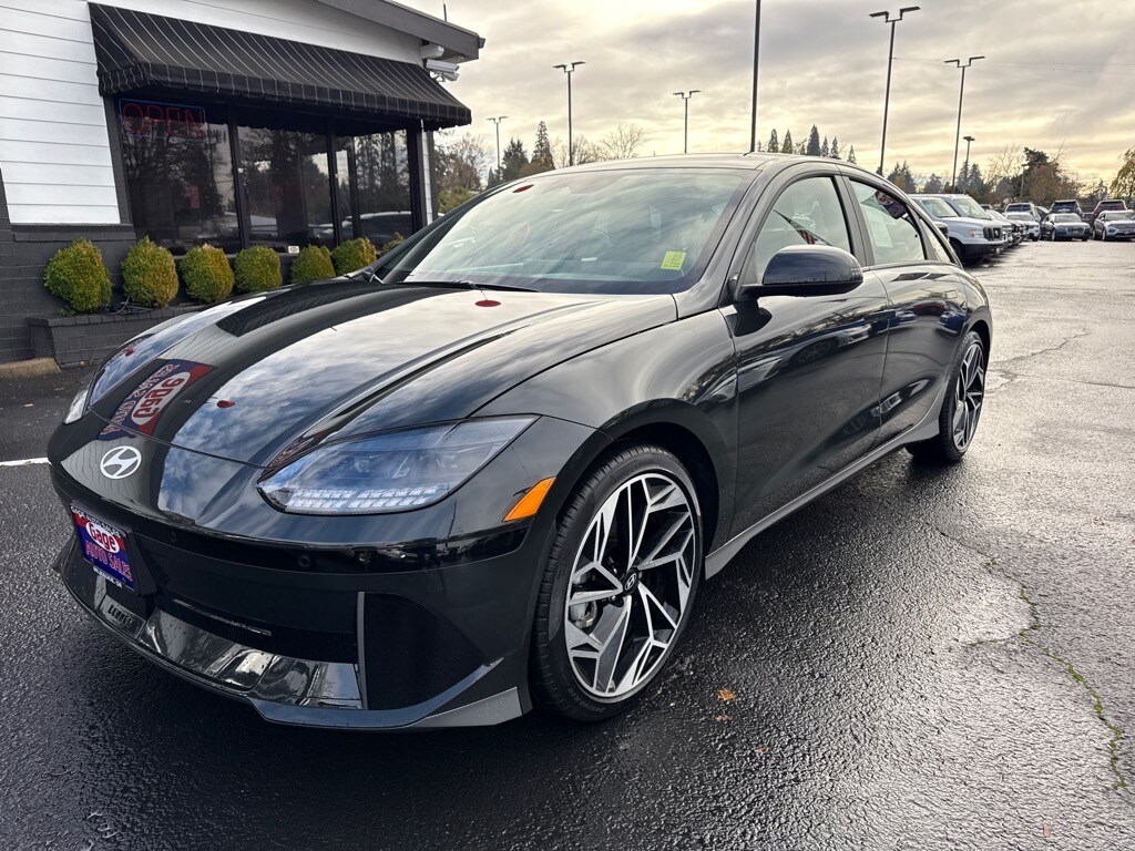 2023 Hyundai Ioniq 6 SEL photo 2