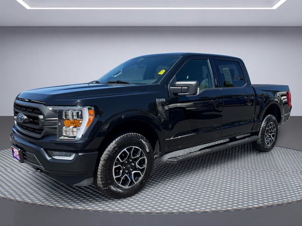 Used 2023 Ford F-150 XLT Truck SuperCrew Cab