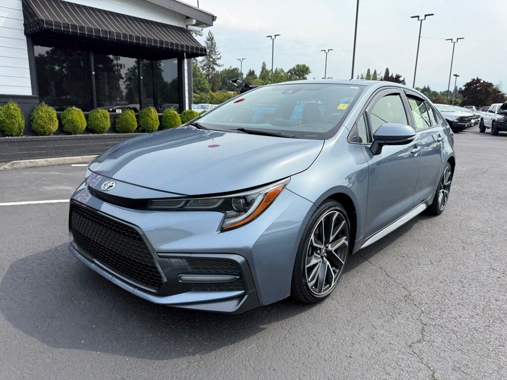 2020 Toyota Corolla SE photo 2