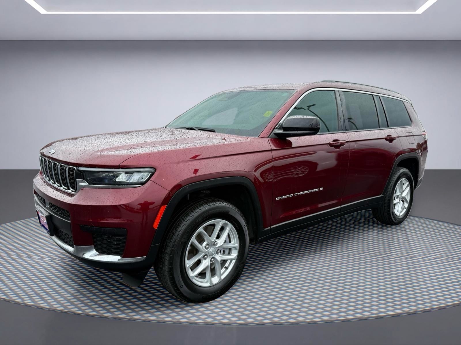 2024 Jeep Grand Cherokee L Laredo 4x4's photo