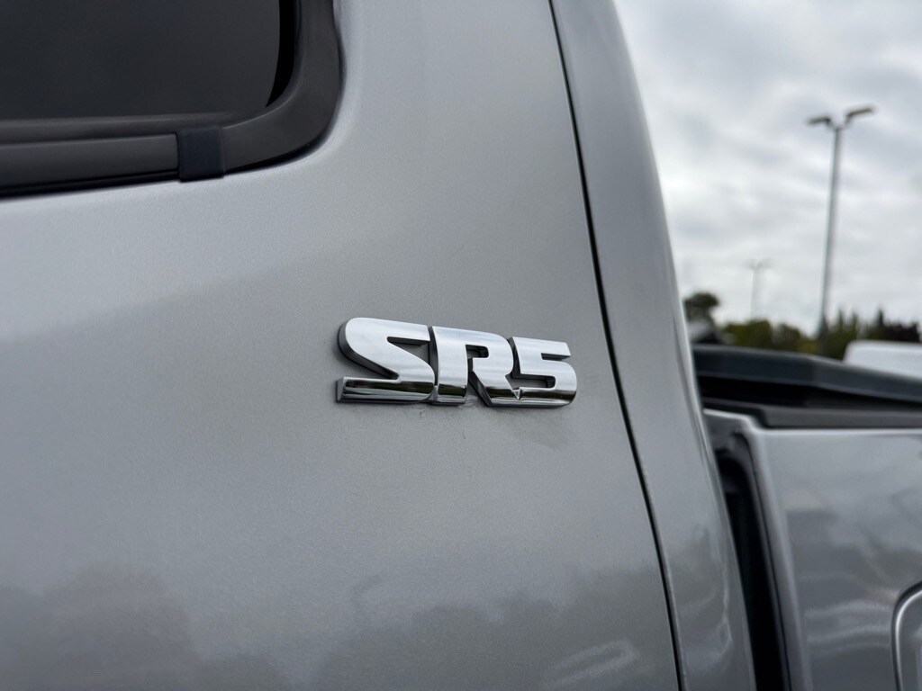 2018 Toyota Tacoma SR5 V6 photo 4