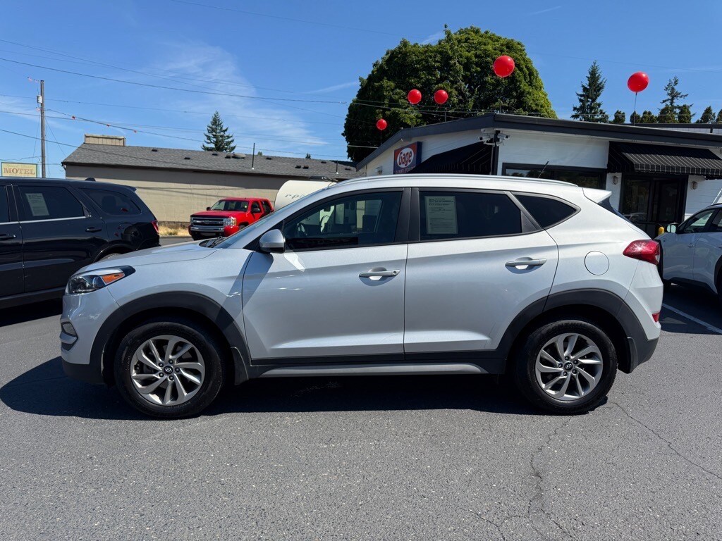 2017 Hyundai Tucson SE photo 3