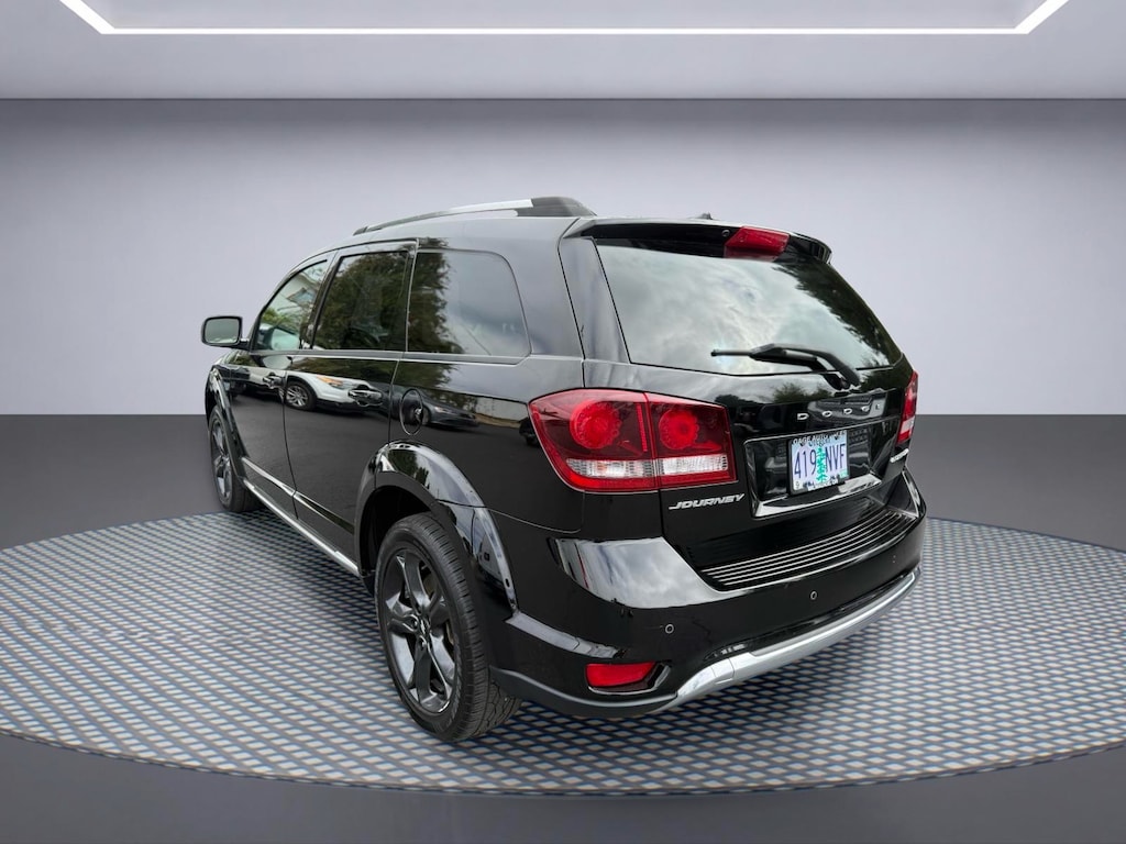 Used 2020 Dodge Journey Crossroad SUV