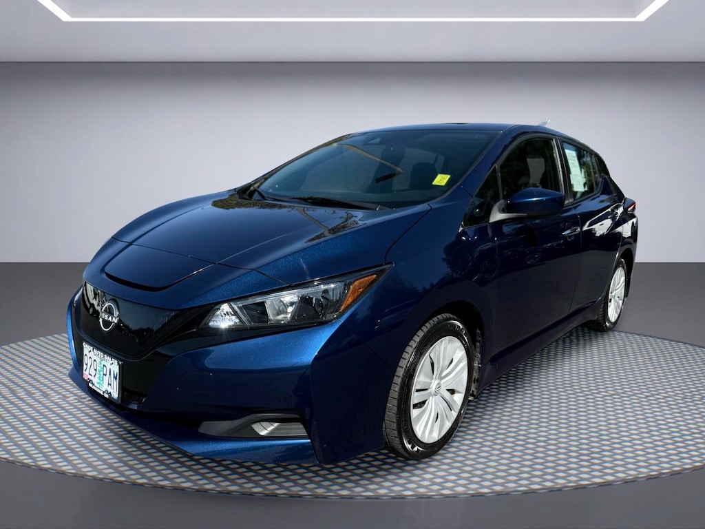 Used 2023 Nissan Leaf S Hatchback