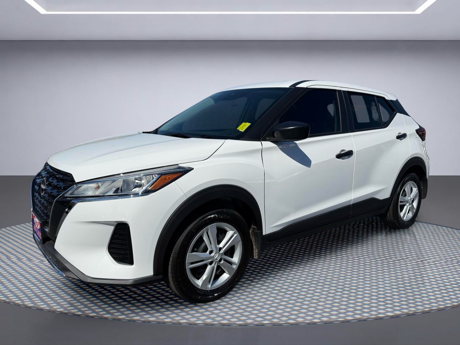 2025 Nissan Kicks Play 1.6 FWD's photo