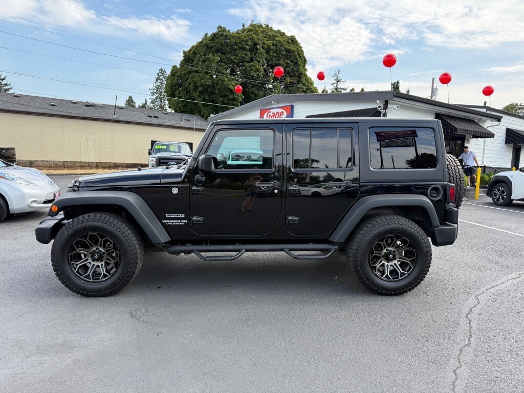 2015 Jeep Wrangler Unlimited Sport photo 3