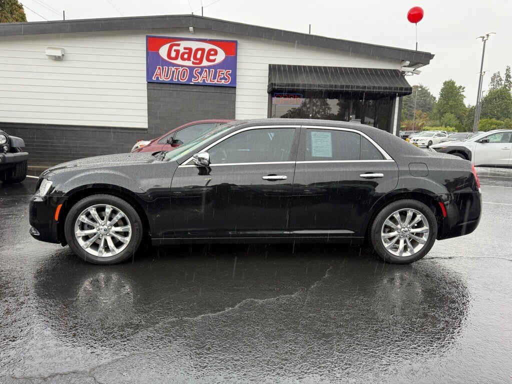 2018 Chrysler 300 Limited photo 3