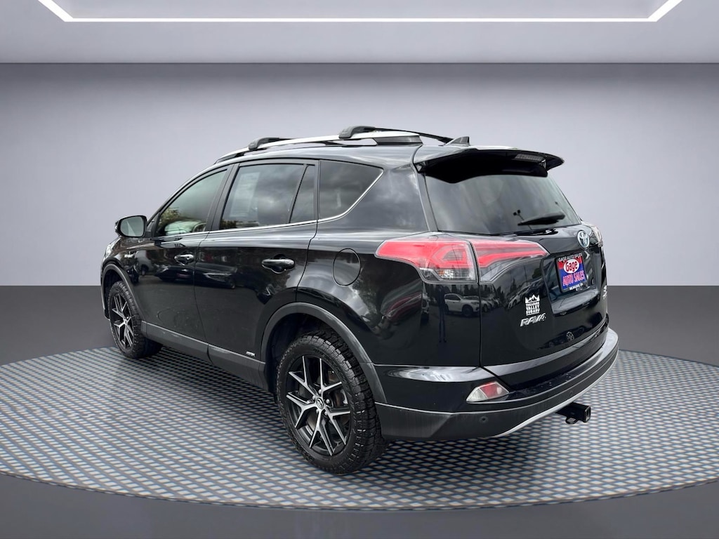 Used 2018 Toyota RAV4 Hybrid SE SUV
