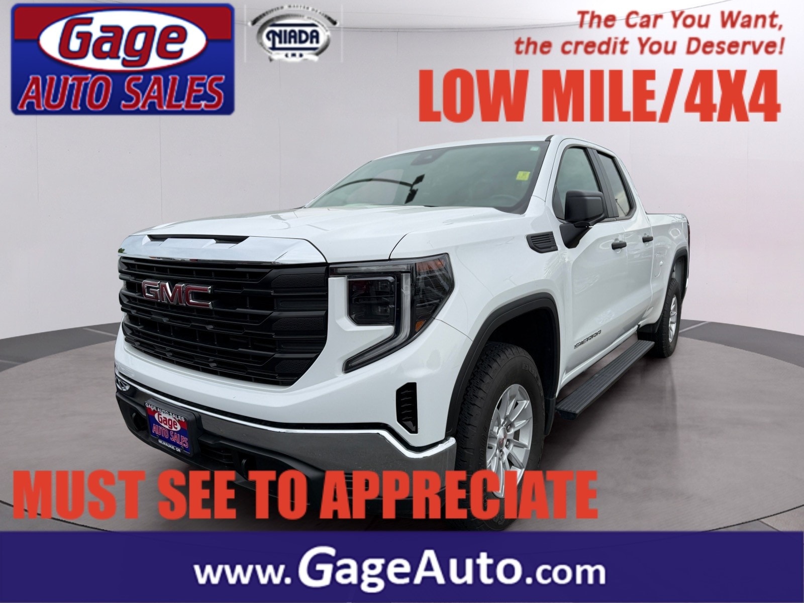 2023 GMC Sierra Pro 4WD Double Cab Standard Box's photo
