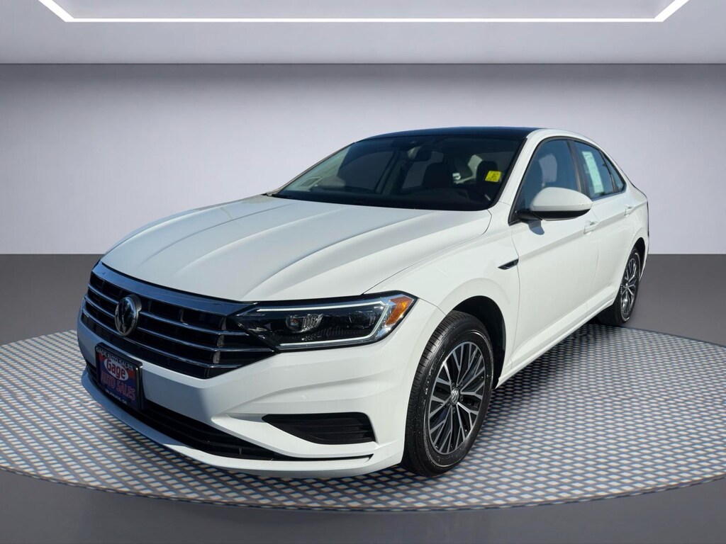 Used 2019 Volkswagen Jetta SEL Sedan