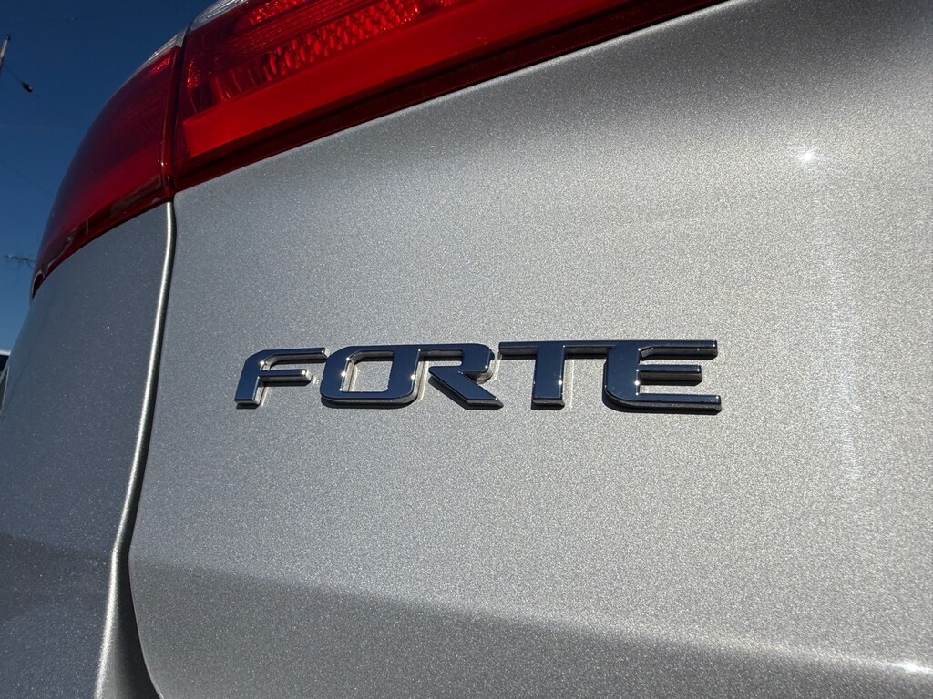 Used 2016 Kia Forte LX Sedan