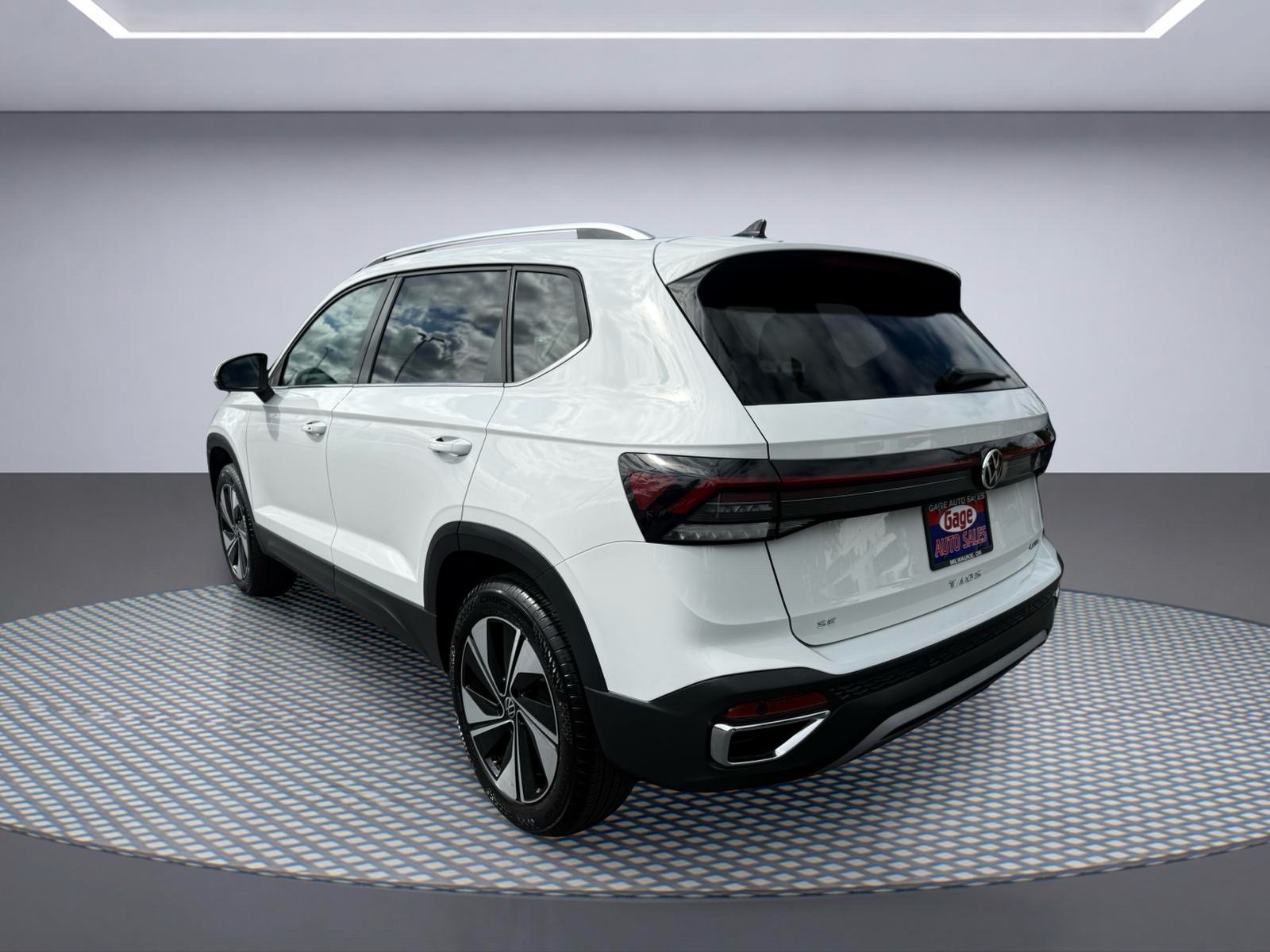 Used 2025 Volkswagen Taos SE 4motion SUV
