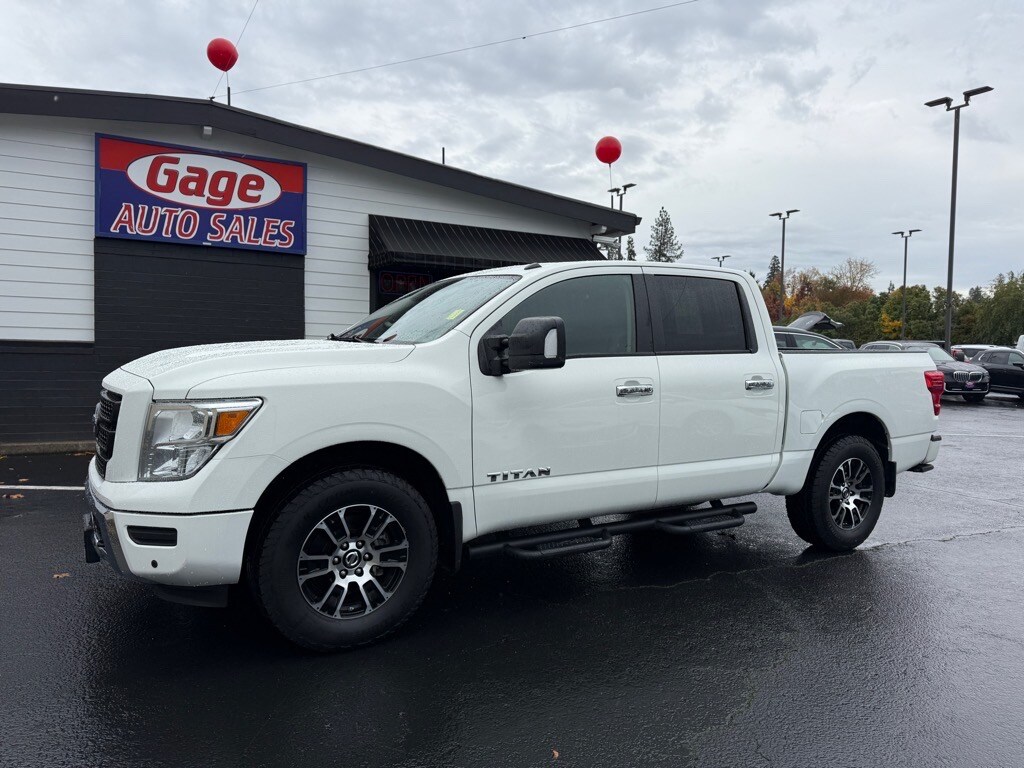 Used 2021 Nissan Titan SV Truck Crew Cab