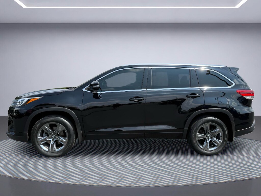 Used 2018 Toyota Highlander Limited SUV