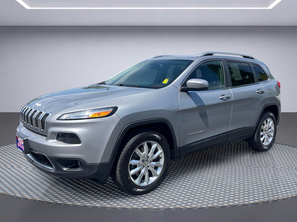 Used 2017 Jeep Cherokee Limited SUV