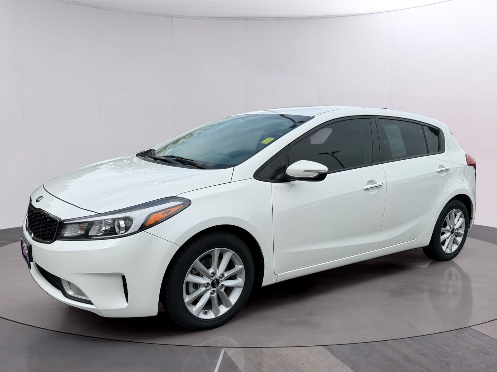 2017 Kia Forte LX AT's photo