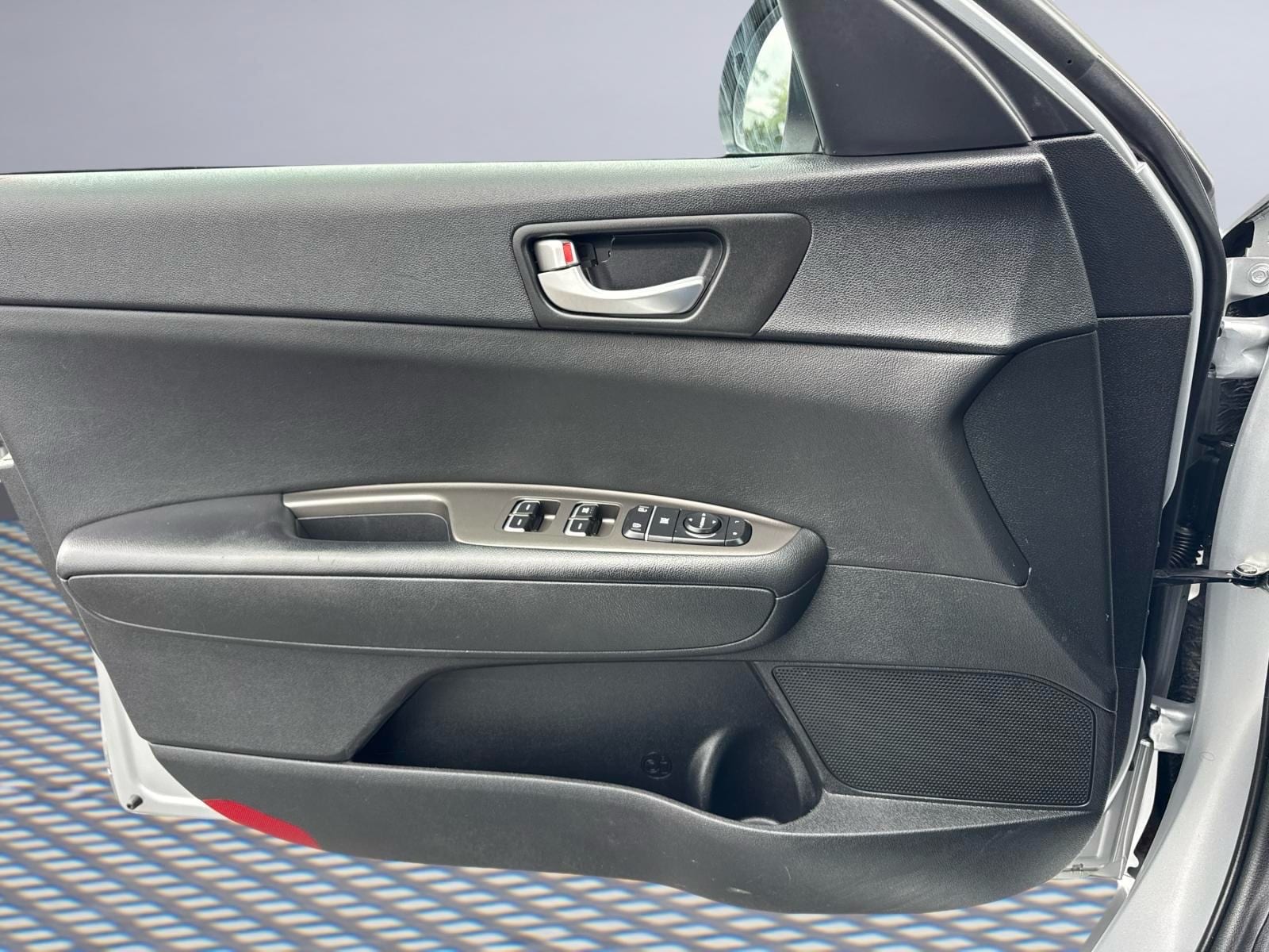 2020 Kia Optima LX - Photo 22