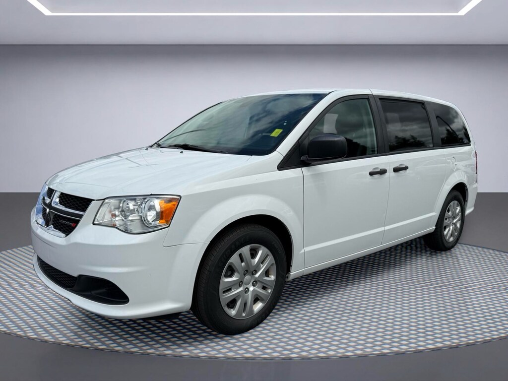 Used 2019 Dodge Grand Caravan SE Van Passenger Van