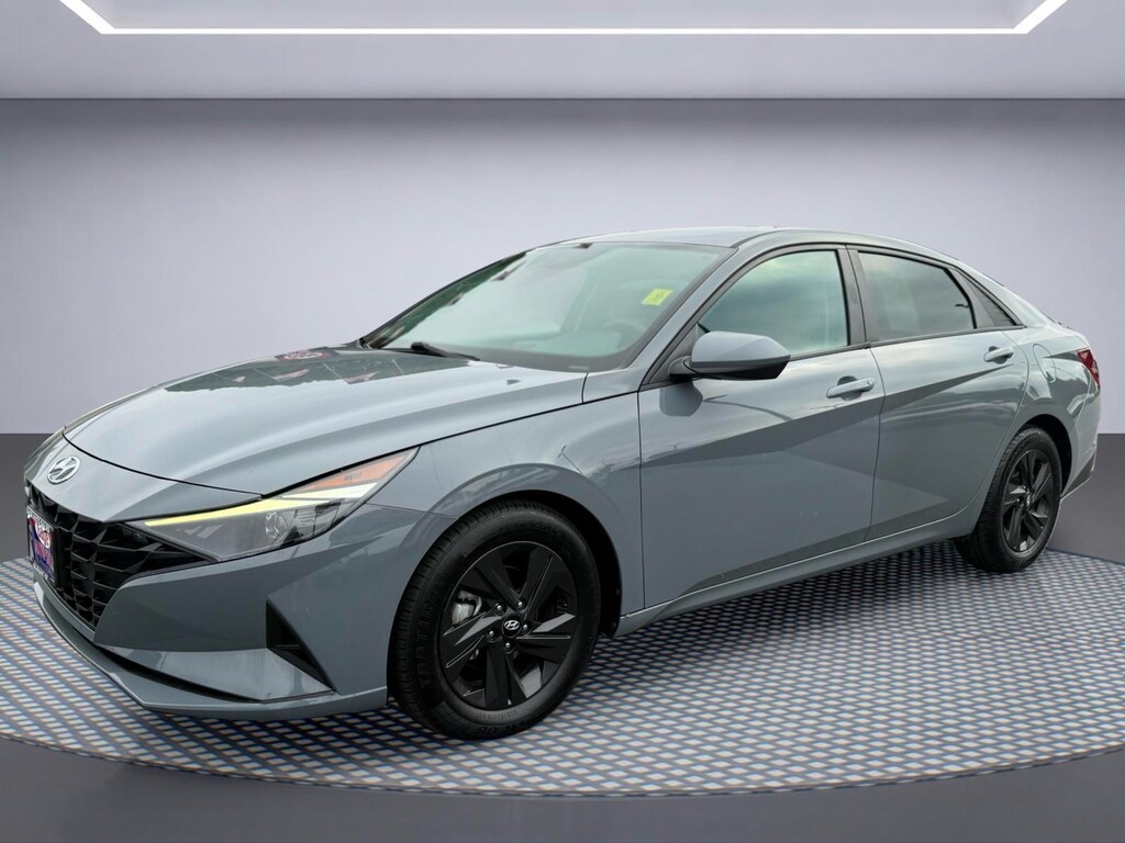 Used 2021 Hyundai Elantra SEL Sedan