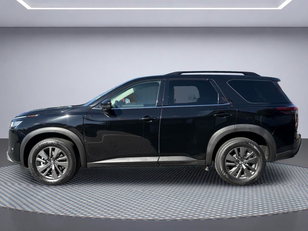 Used 2022 Nissan Pathfinder SV SUV
