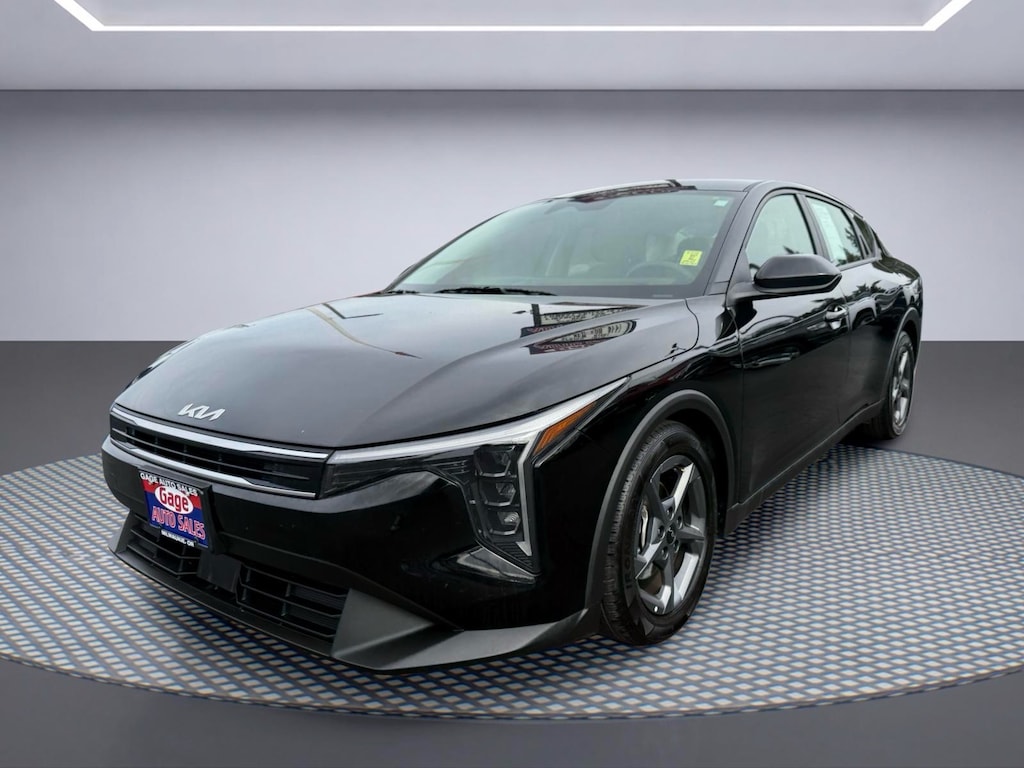 Used 2025 Kia K4 LXS Sedan