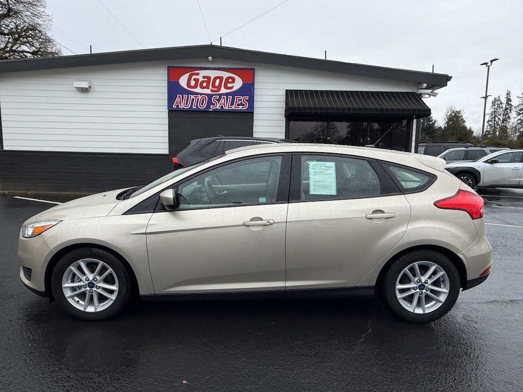 Used 2018 Ford Focus SE Hatchback