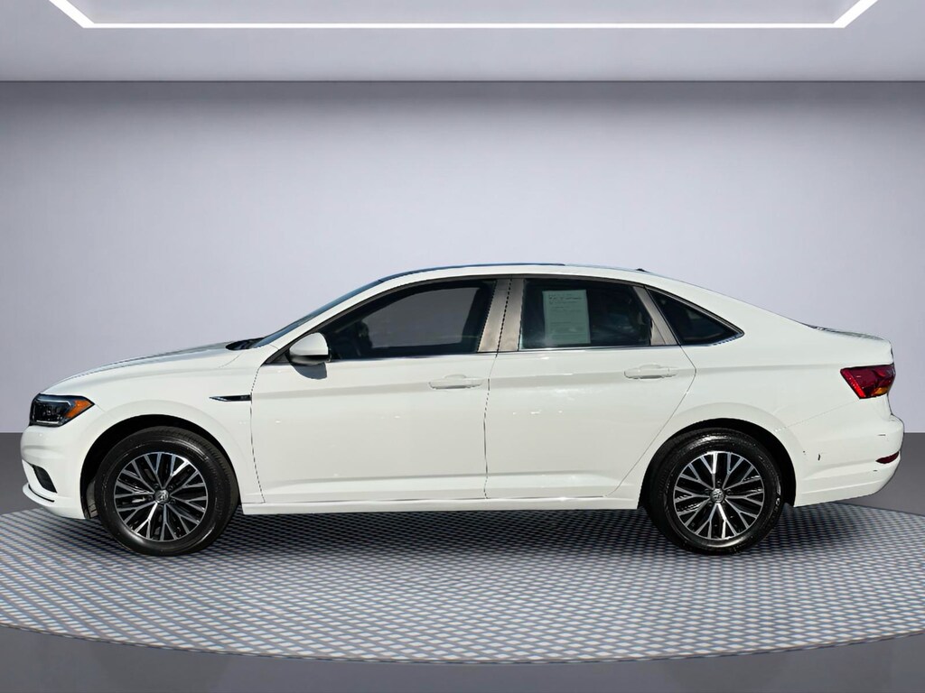 Used 2019 Volkswagen Jetta SEL Sedan