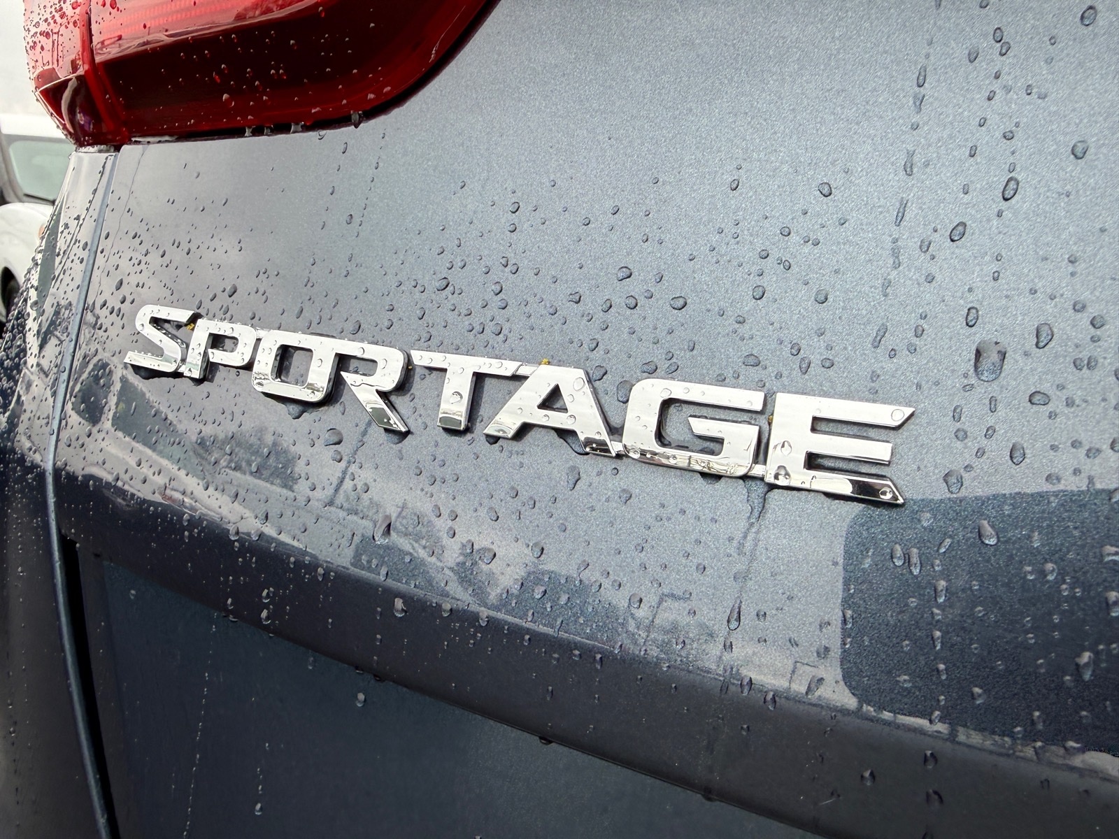 2020 Kia Sportage EX - Photo 5
