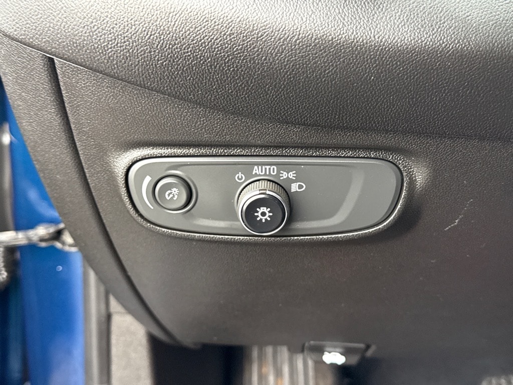 2021 Chevrolet Equinox LT - Photo 24