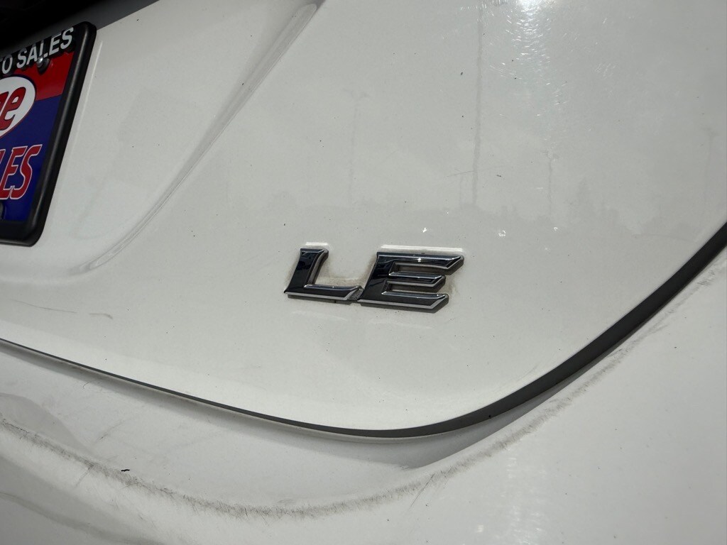 2024 Toyota Camry LE photo 3