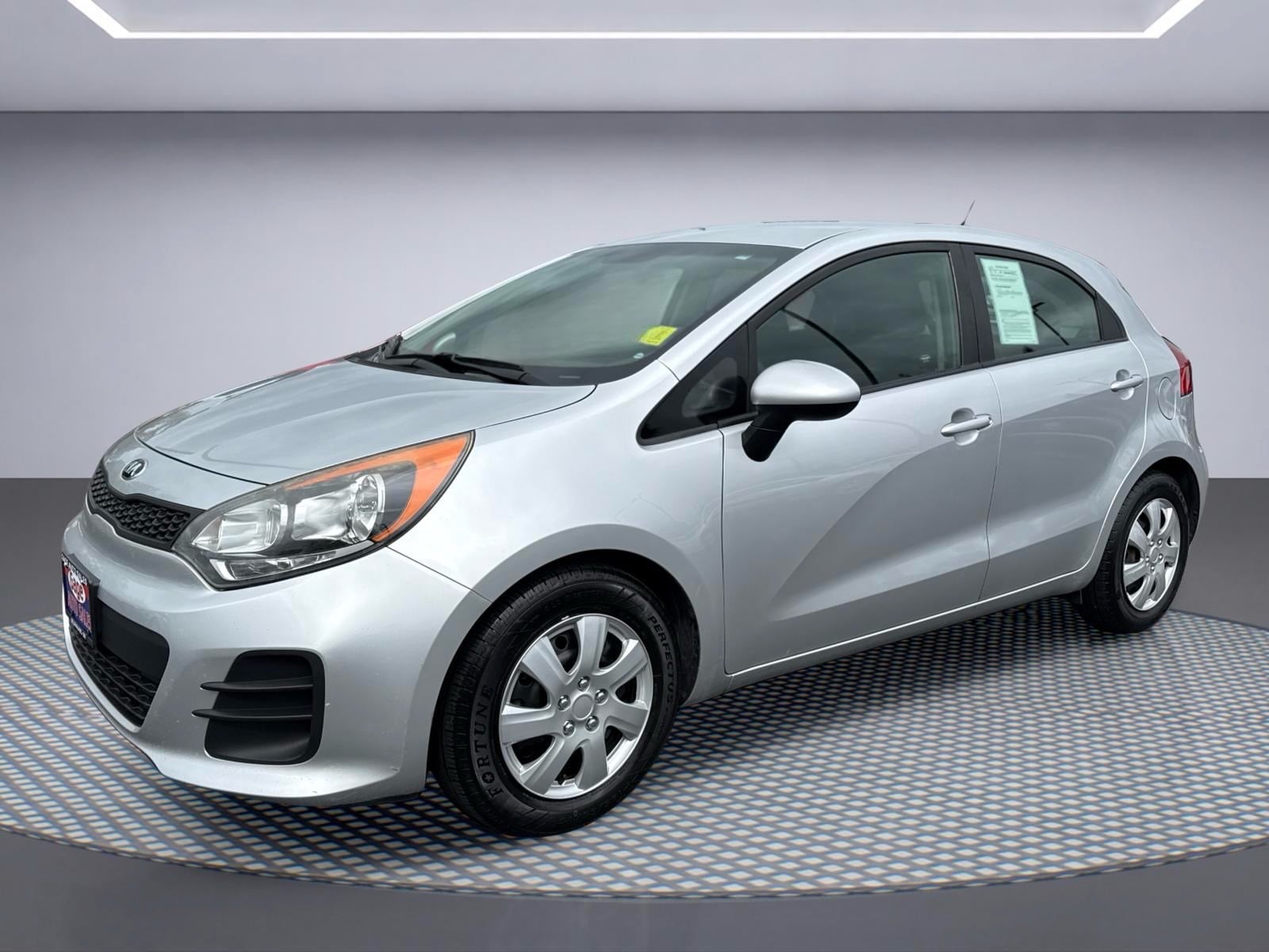 2016 Kia Rio 5-Door LX