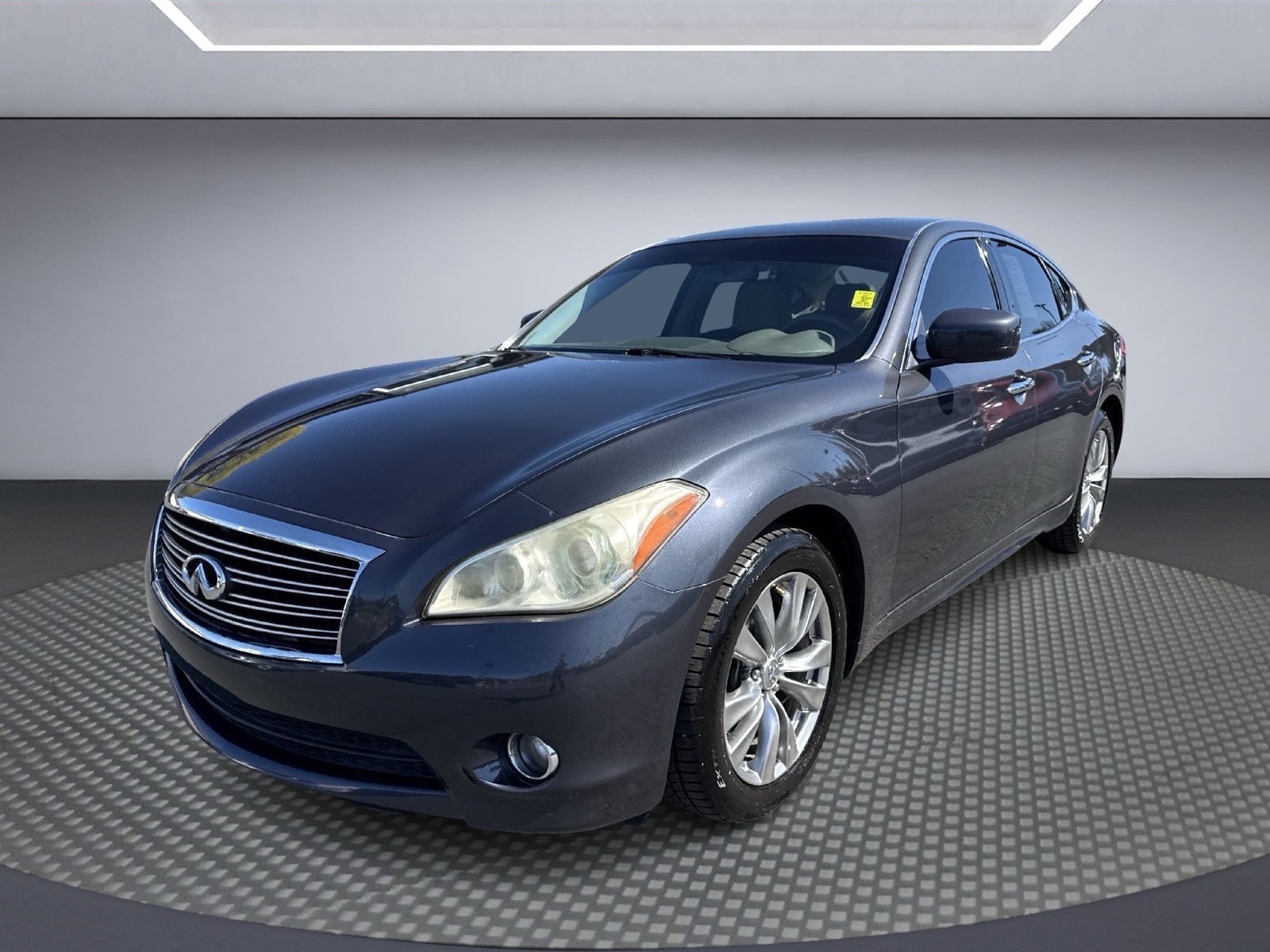 2011 INFINITI M 37's photo