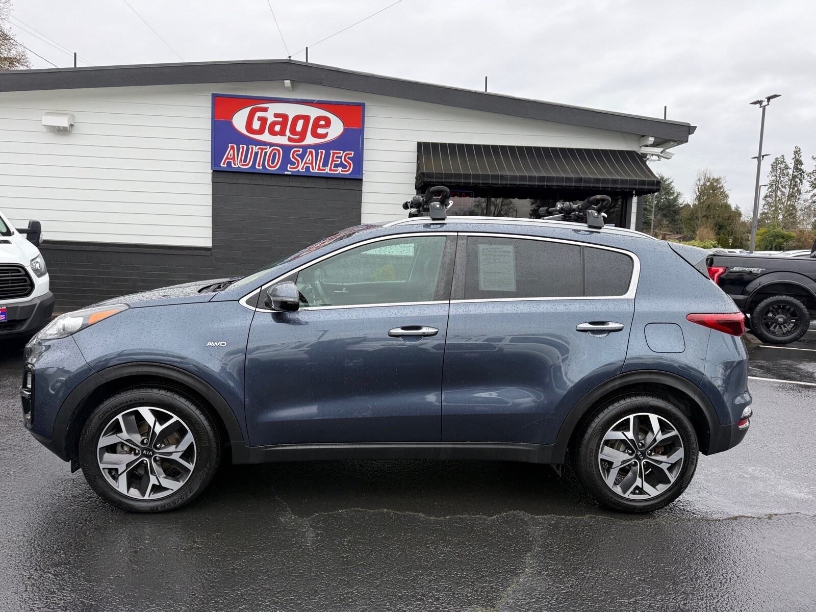 2020 Kia Sportage EX - Photo 4