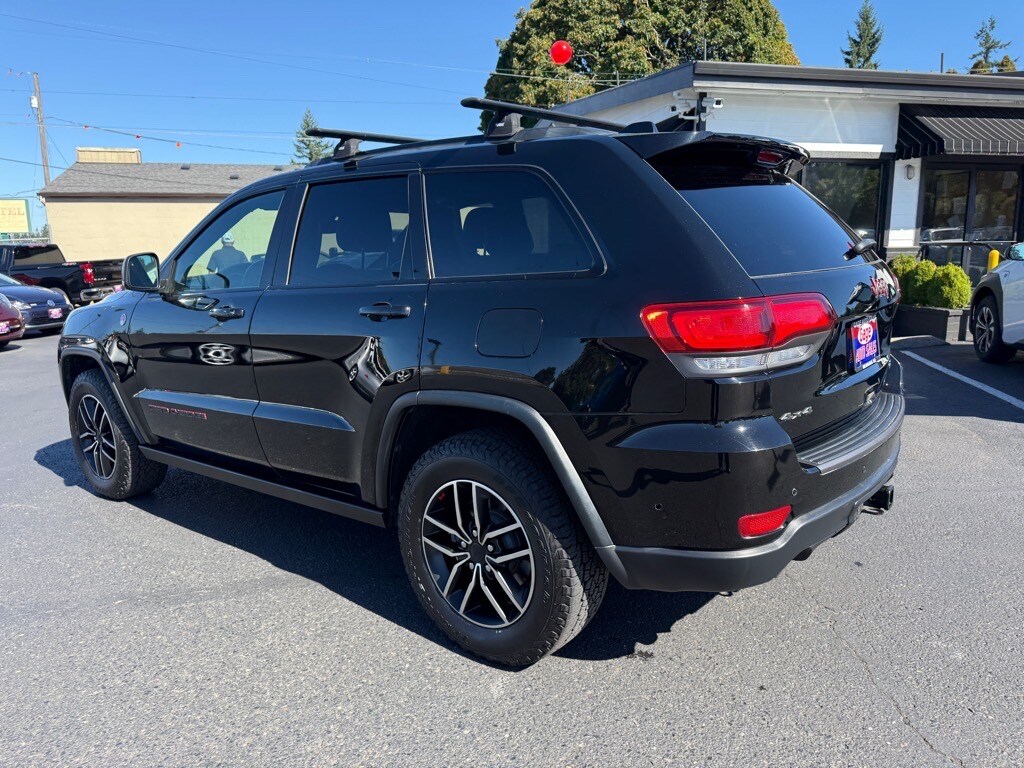 2019 Jeep Grand Cherokee Trailhawk photo 2
