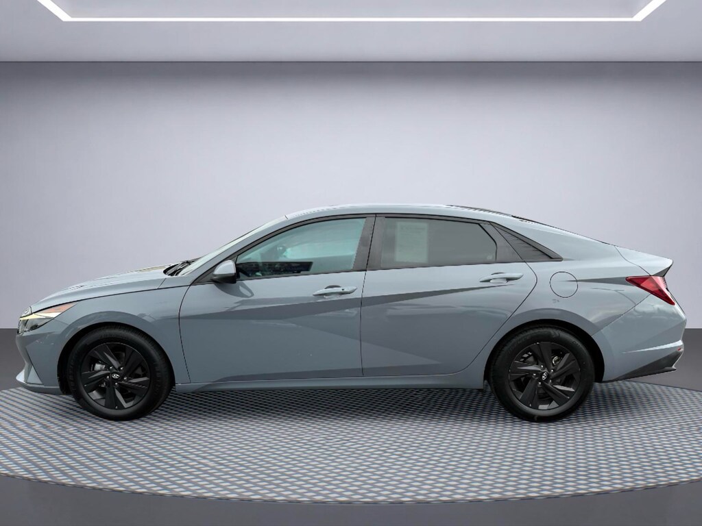 Used 2021 Hyundai Elantra SEL Sedan