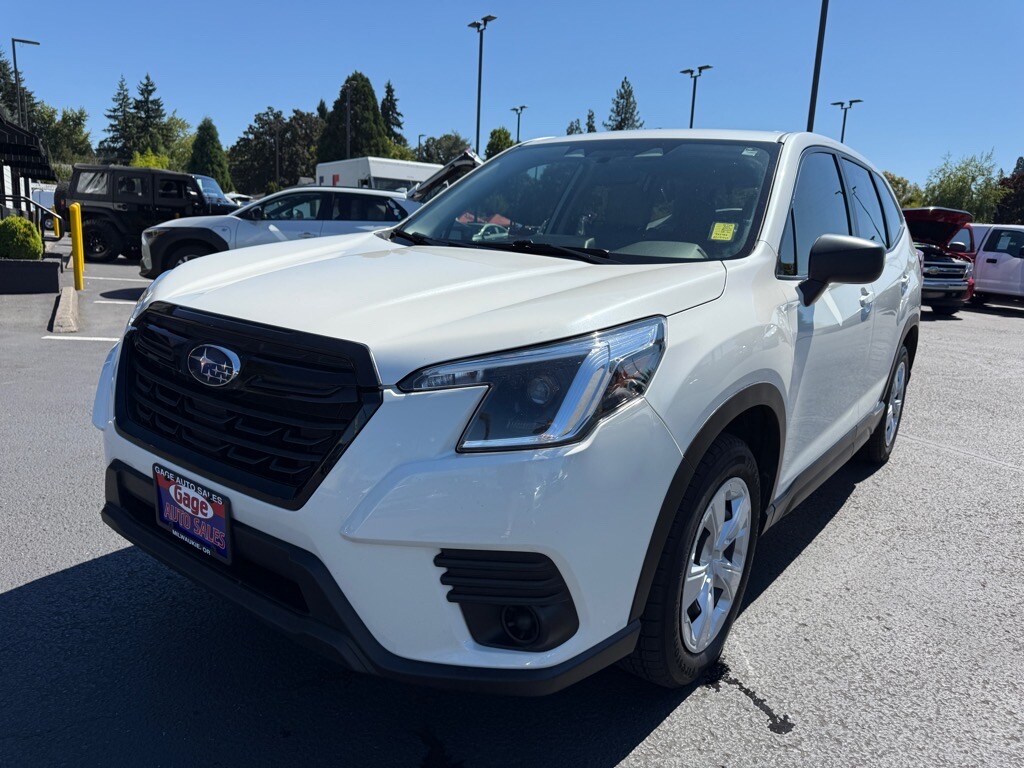 2022 Subaru Forester Base photo 2