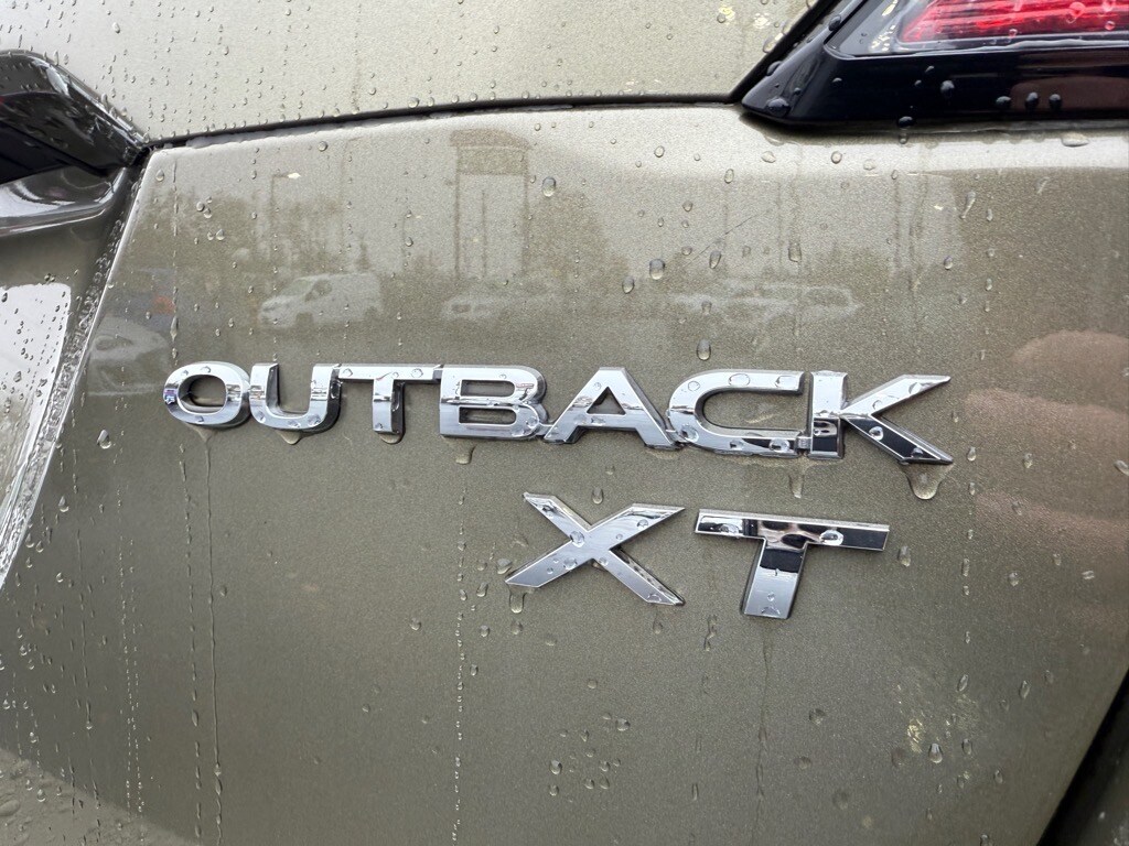 2020 Subaru Outback Limited - Photo 6